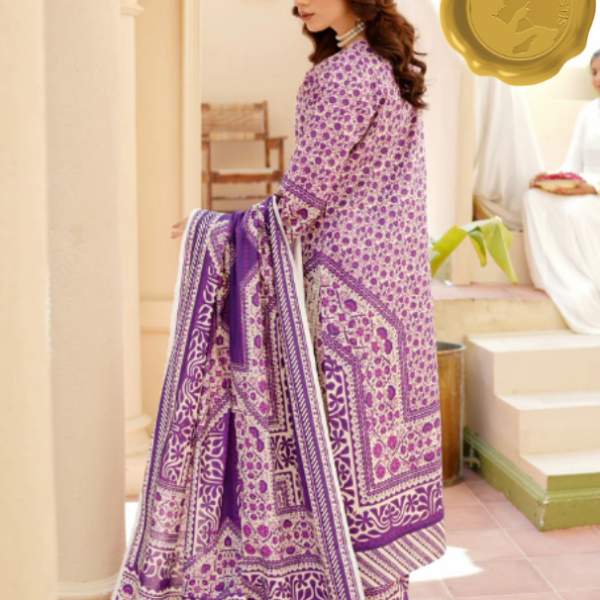 “Mehrunisa” – Embroidered Khaddar 3-Piece Stitched Suit