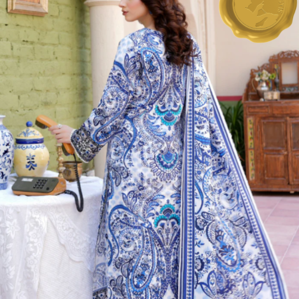 “Noor-e-Khaddar” – Embroidered 3-Piece Stitched Suit