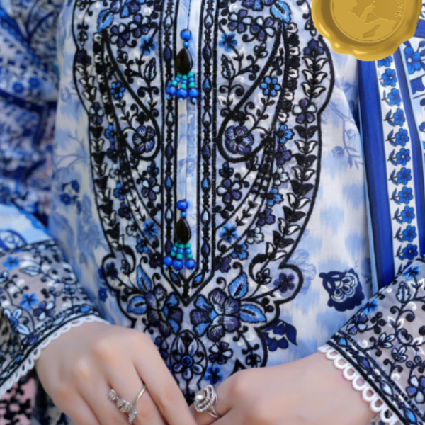 “Noor-e-Khaddar” – Embroidered 3-Piece Stitched Suit