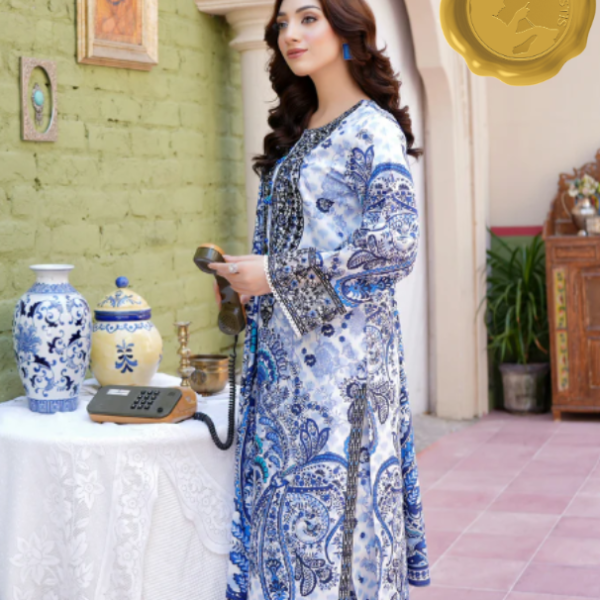 “Noor-e-Khaddar” – Embroidered 3-Piece Stitched Suit