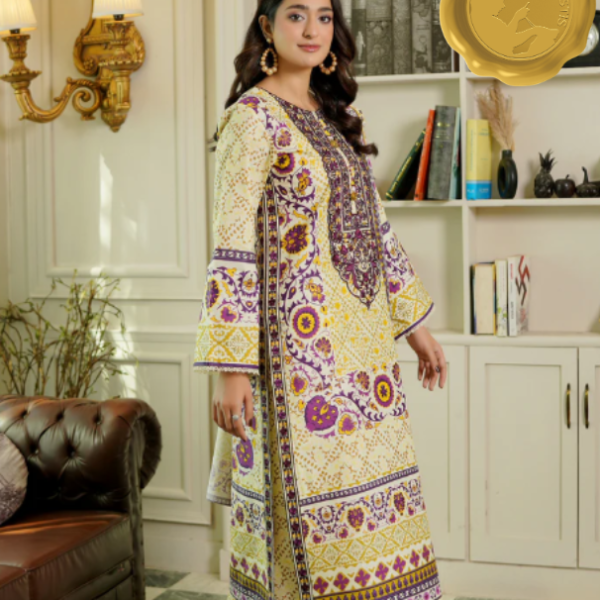 “Mahira Gulnaar” – Embroidered Winter Cotton 3-Piece Stitched Suit