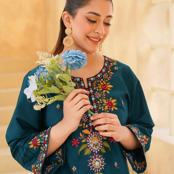 Eid al-Fitr Collection – Zinc Embroidered Lawn 2 Piece
